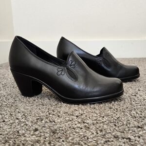 Dansko Beth Pumps Black Leather Heels Size 39 Women's US 8.5-9